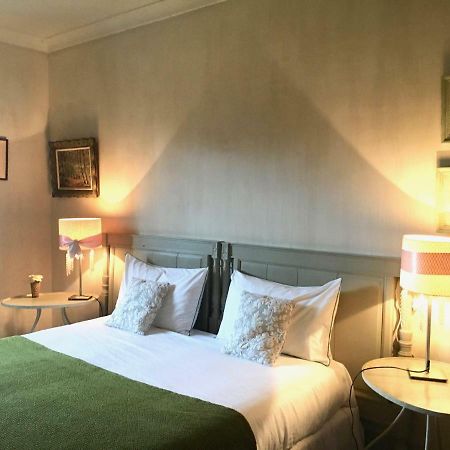 Les Volets Bleus Bed and Breakfast Arcangues Exteriör bild