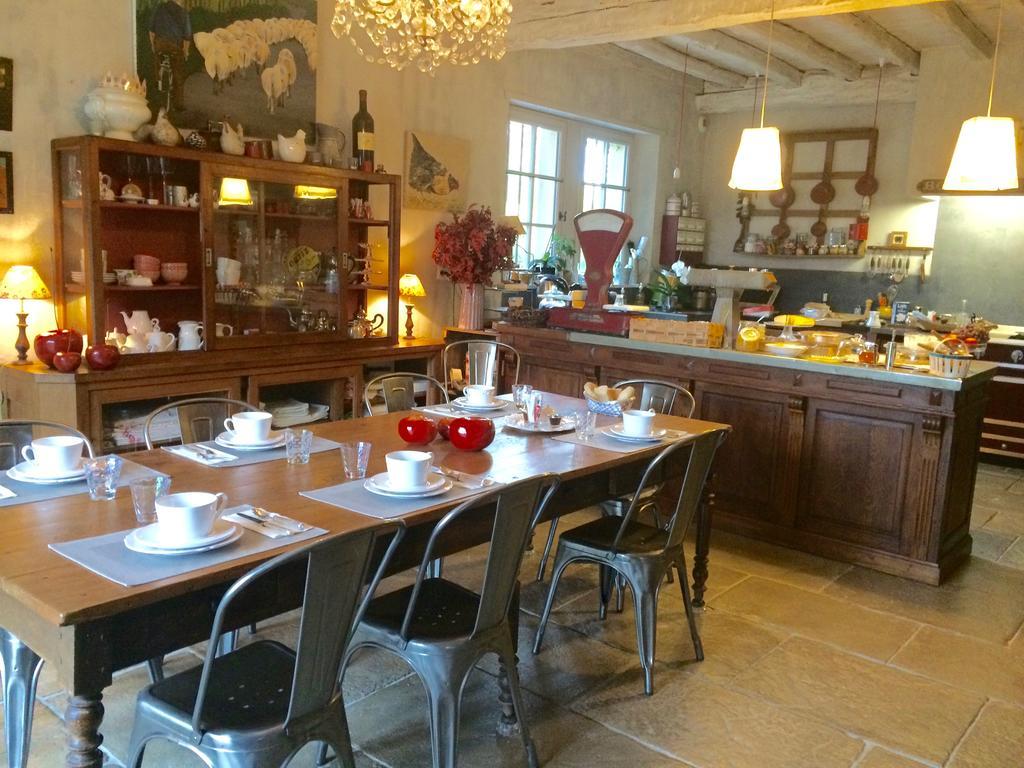 Les Volets Bleus Bed and Breakfast Arcangues Exteriör bild