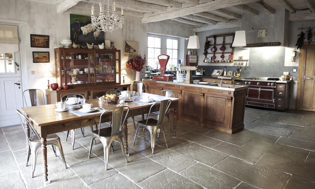 Les Volets Bleus Bed and Breakfast Arcangues Exteriör bild