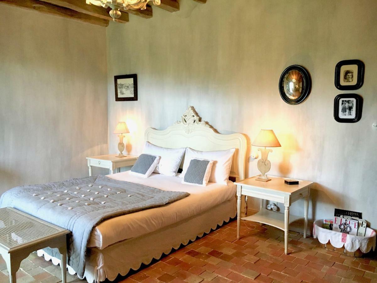 Les Volets Bleus Bed and Breakfast Arcangues Exteriör bild